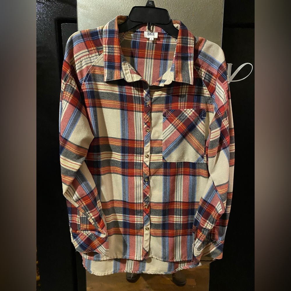 BKE flannel shirt. New no tags. Lg but runs big